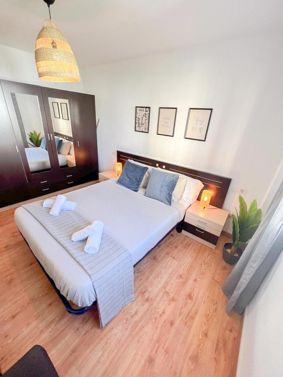 Large & Cozy Centrally Apartment Torremolinos Exterior foto